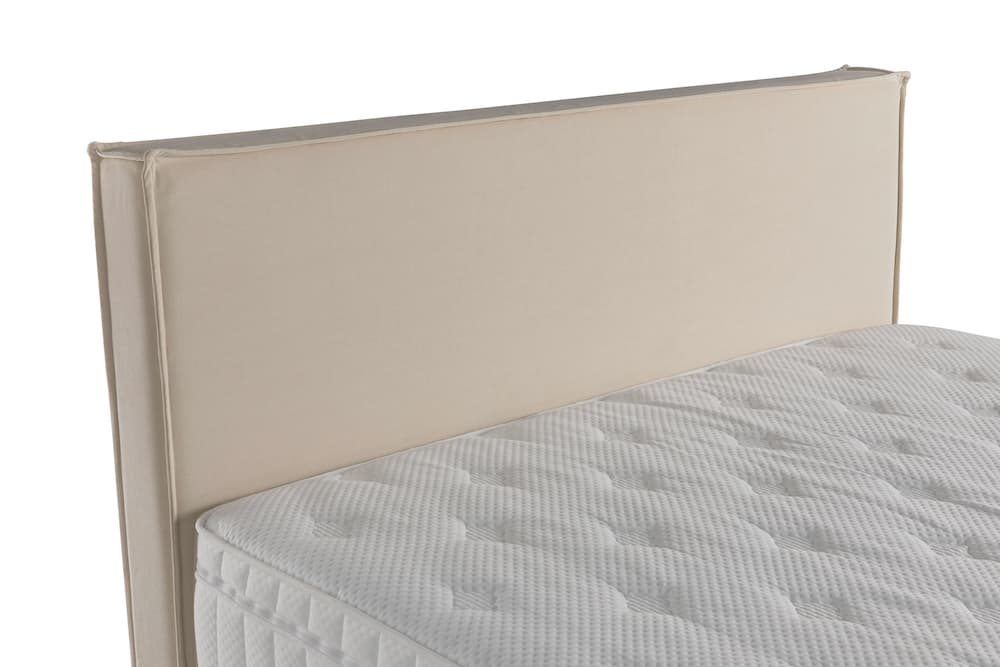 Boxspringbett Stan in Creme (200x200cm)