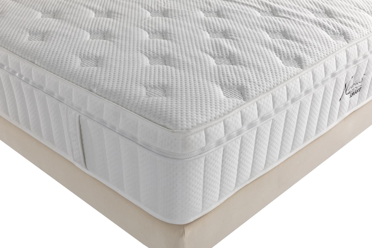 Boxspringbett Clark in Creme (200x200cm)